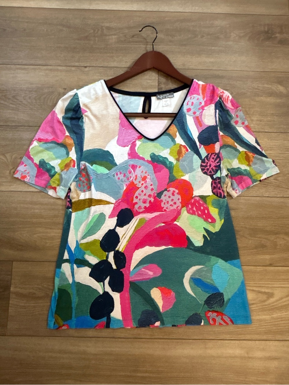 Art Simply by Dolcezza Abstract Floral Art Print Top Women’s Large